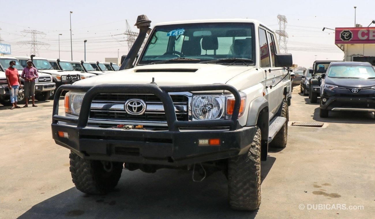 Toyota Land Cruiser Pick Up right hand drive V8 diesel manual low kms dual cab