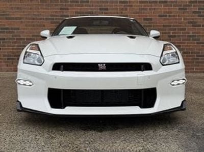 نيسان جي تي ار premium - used car