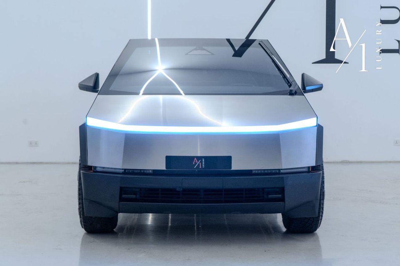 Tesla Cybertruck Foundation Series 2024 Tesla Cybertruck, Warranty, Fully Loaded, Very Low Kms, Clean Title