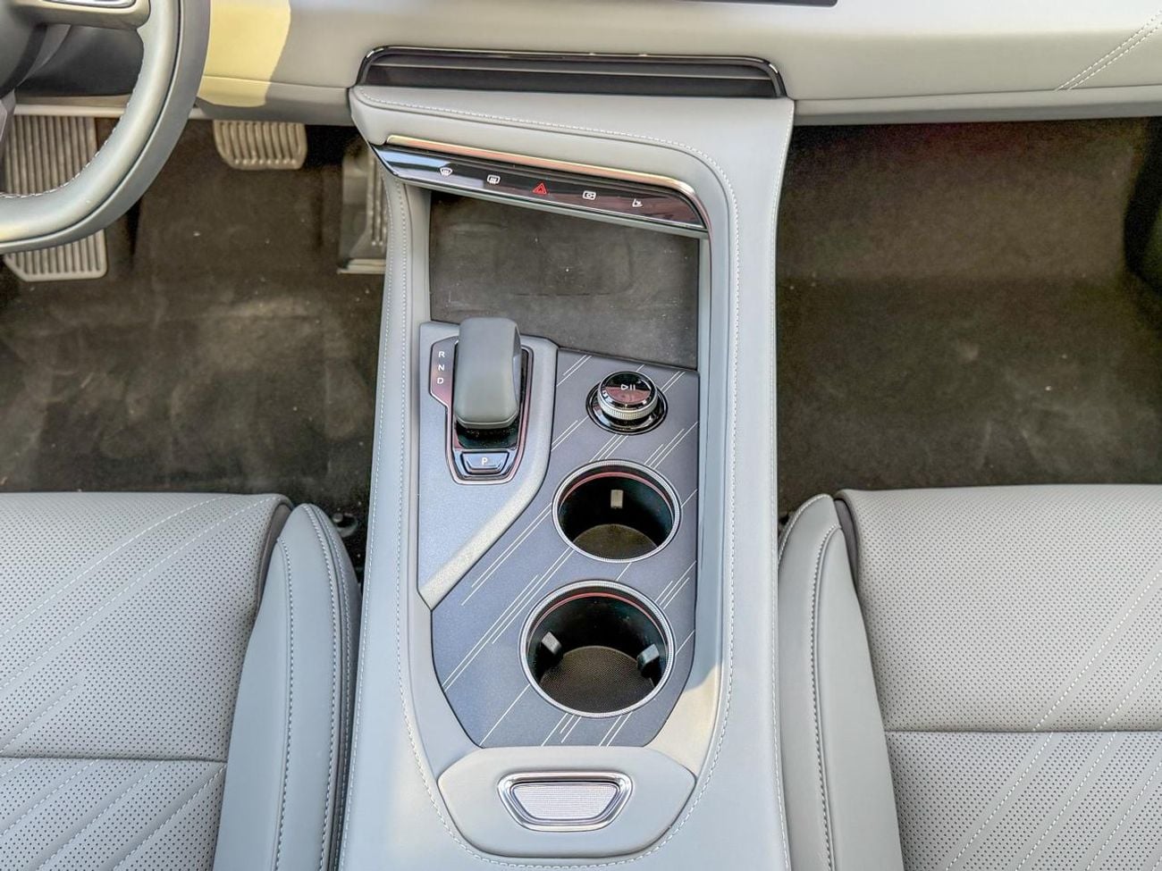 زيكر 001 Long Range AWD