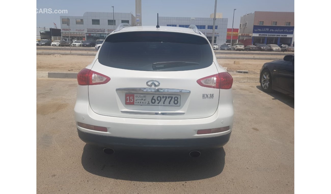 Infiniti EX35