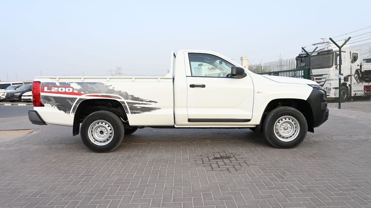 Mitsubishi L200 GL MITSUBISHI L200 2.4L GL SCAB 4WD 5MT DIESEL - (2026 MY