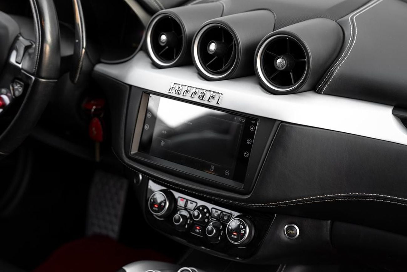 Ferrari FF STD GCC Full Service History
