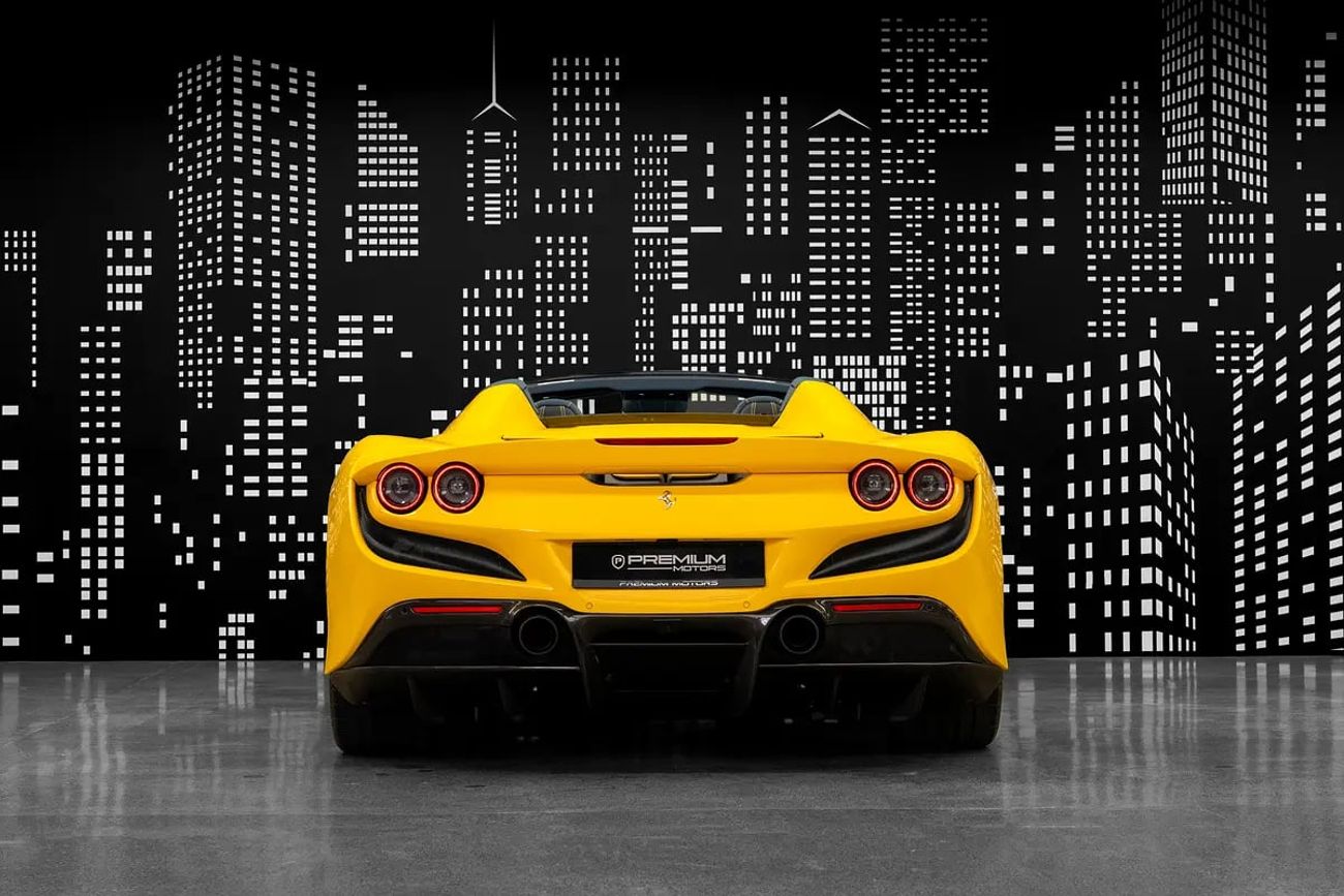 فيراري ف ٨ سبيدر 3.9T V8