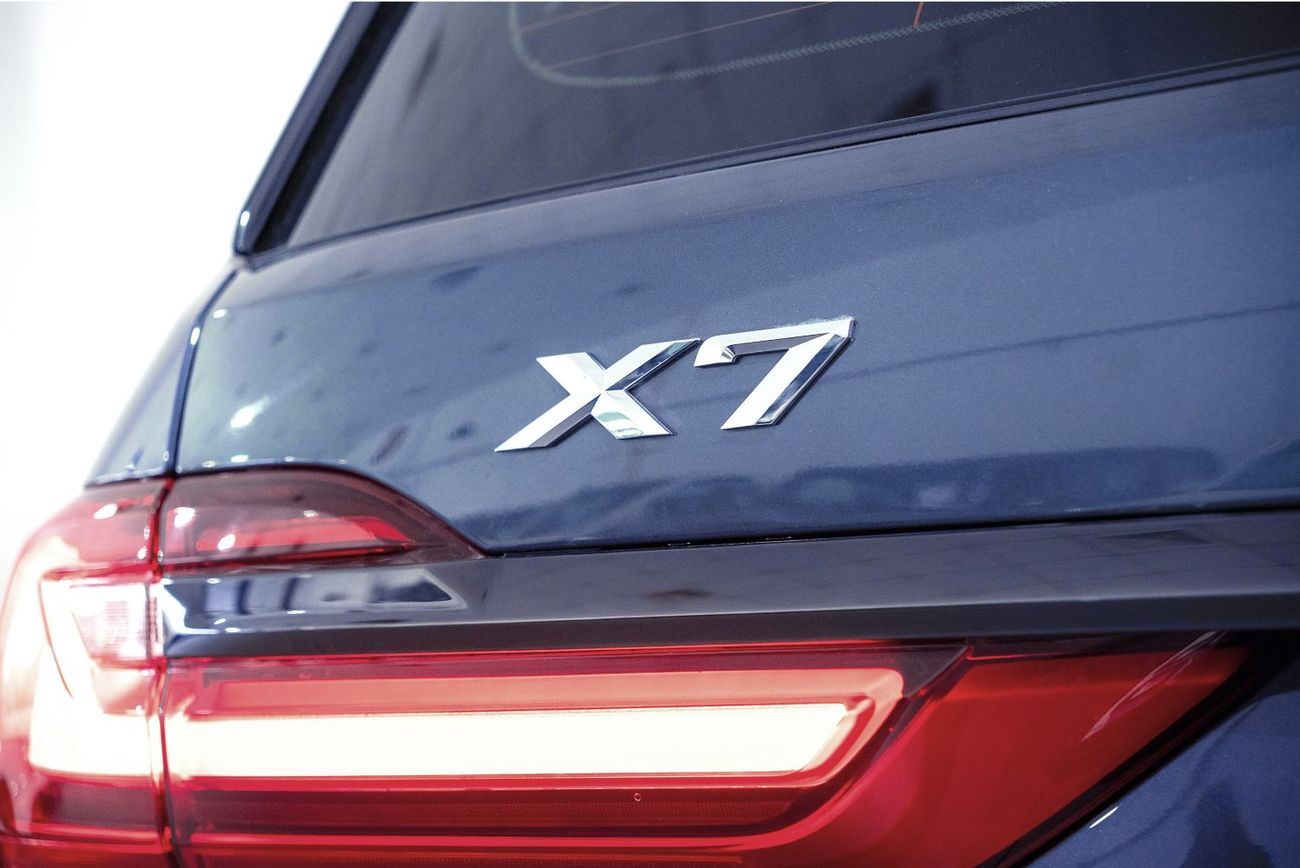 BMW X7 40i M Sport Pure 3.0L (335 HP) 40i M-Sport / Full BMW Service History / Original Paint