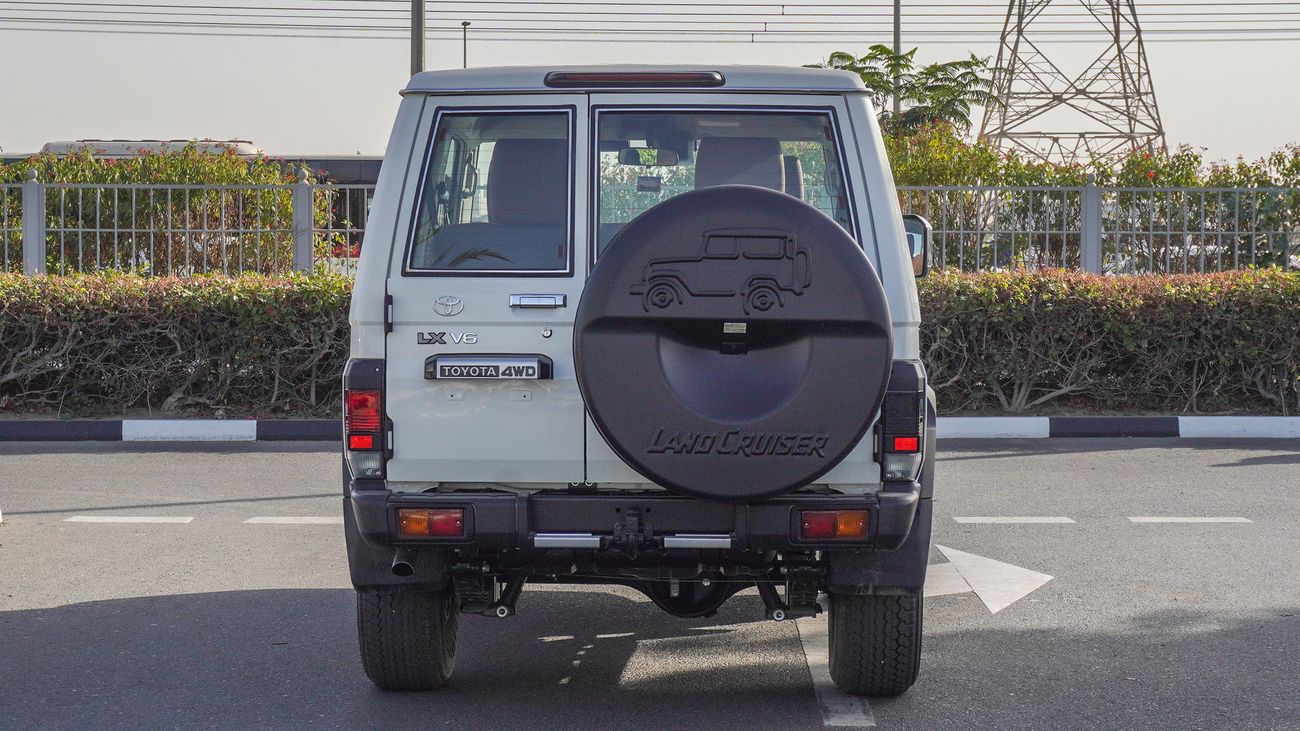 Toyota Land Cruiser 70 4.0L V6 A/T