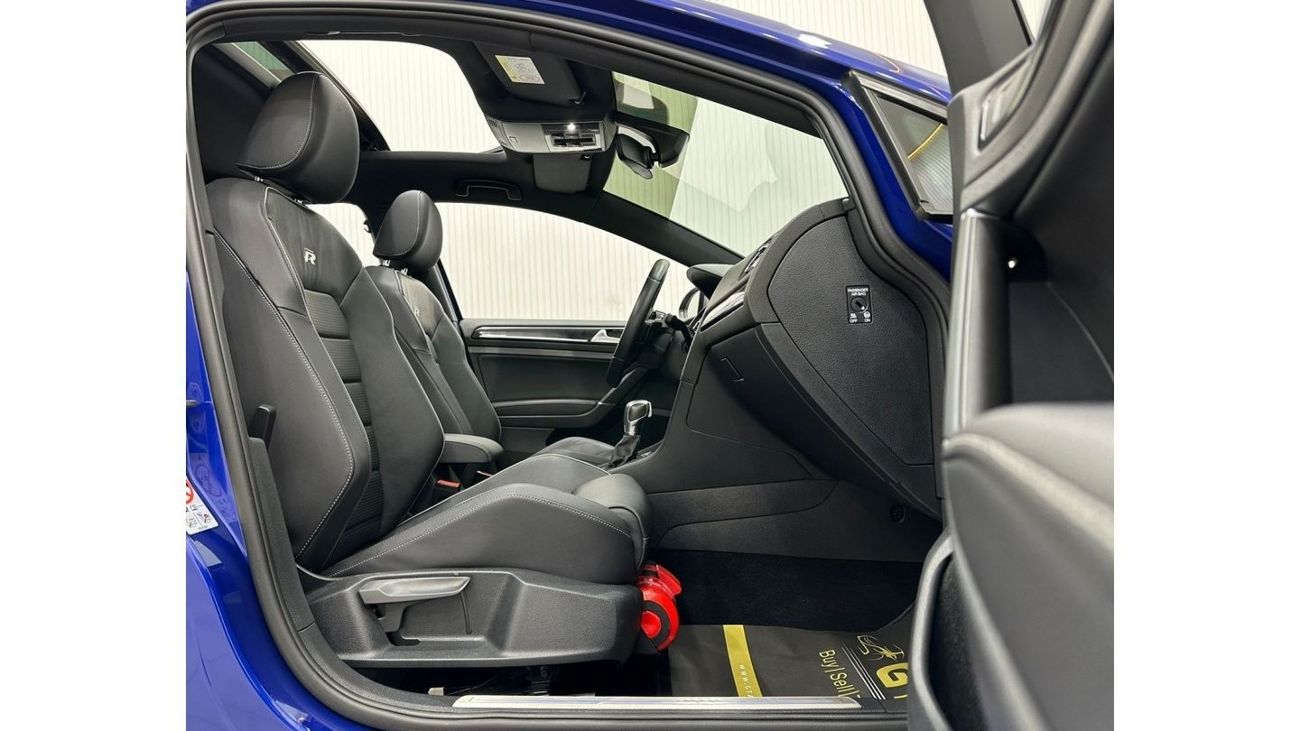 Volkswagen Golf 2019 Volkswagen Golf R, Warranty, Service History, Full Options, Low Kms, GCC