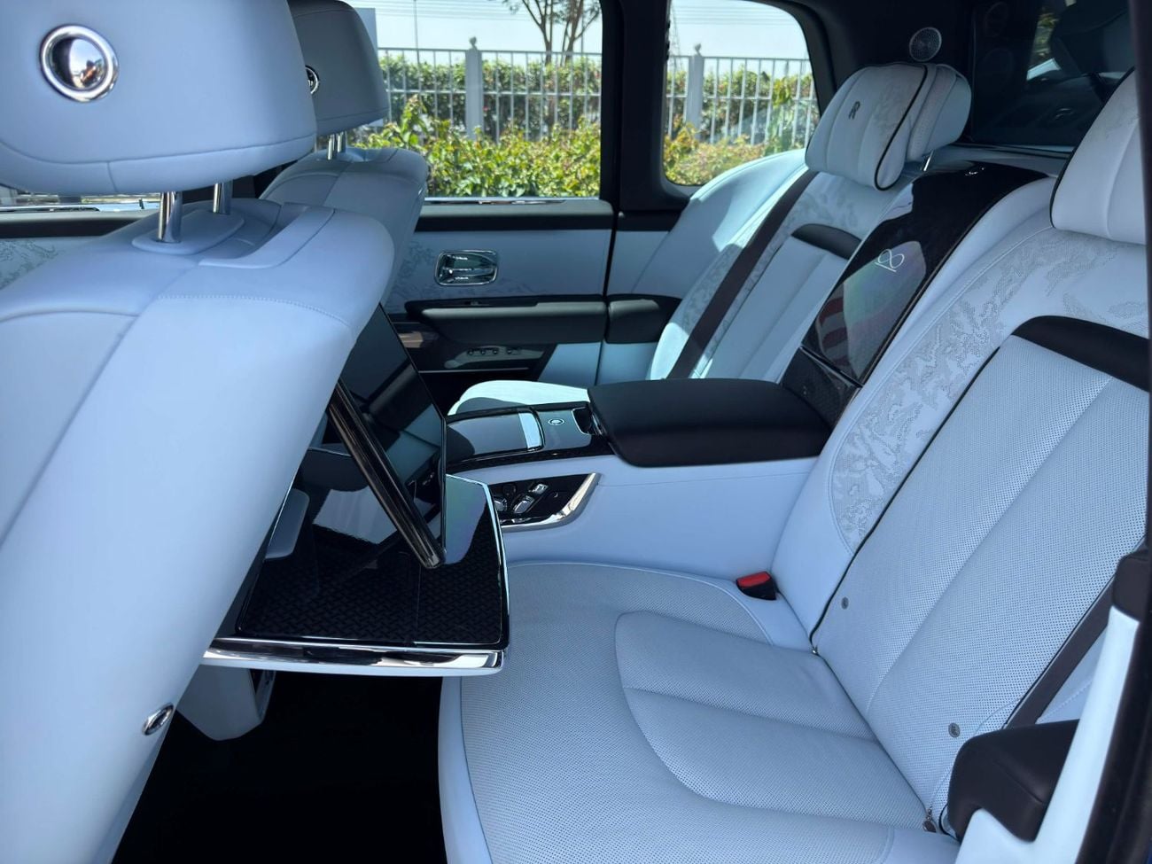 رولز رويس كولينان GCC SPEC NEAT AND CLEAN LESS KILOMETER