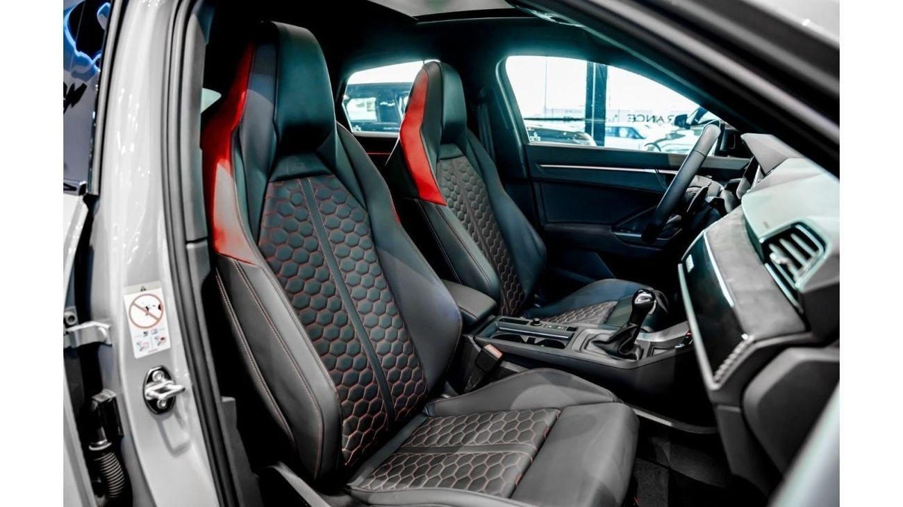 أودي RSQ3 2023 Audi RSQ3, 2025 Audi Warranty, 2027 Audi Service Contract, Low KMs, GCC