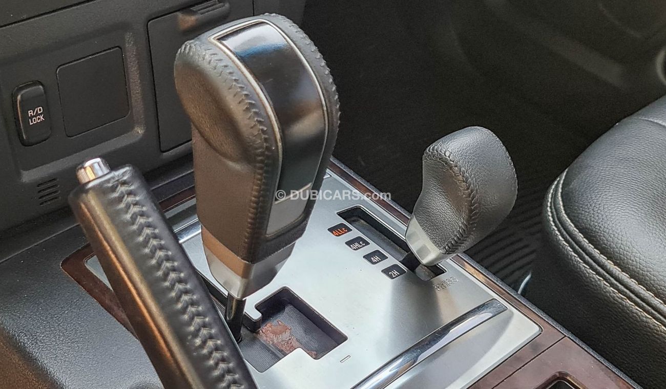 Mitsubishi Pajero SWB 2017 3.8L Agency Warranty Full Service History GCC