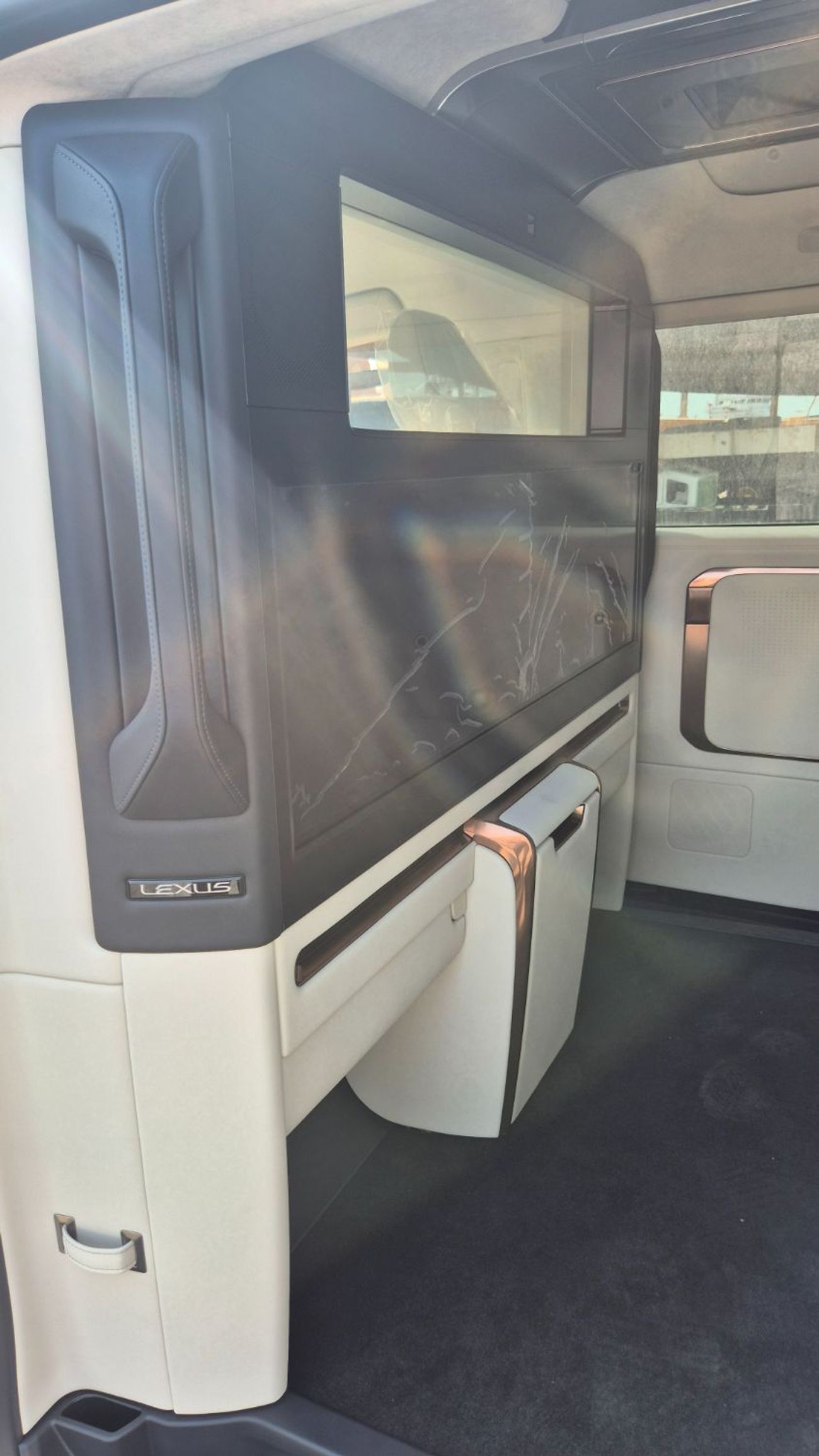 Lexus LM 350h 2025 LM350H 4-Seat VIP 10th digit VIN "S"