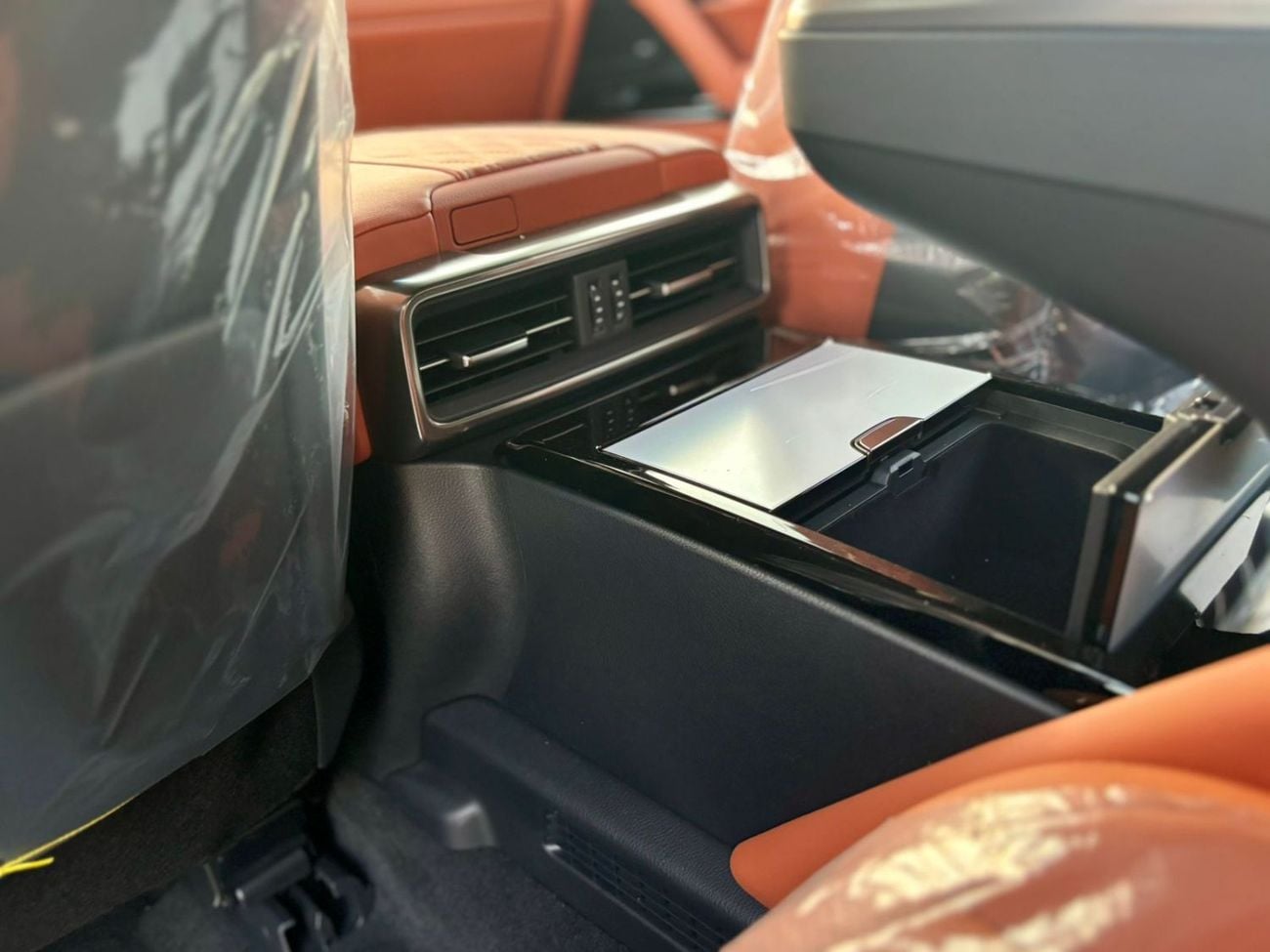 Lexus LX700h VIP