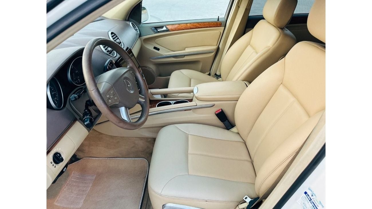مرسيدس بنز GL 450 موديل 2008 خليجي فل مواصفات حاله ممتازه من الداخل والخارج