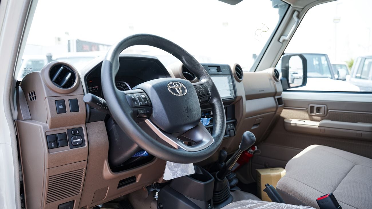 Toyota Land Cruiser Pickup 70