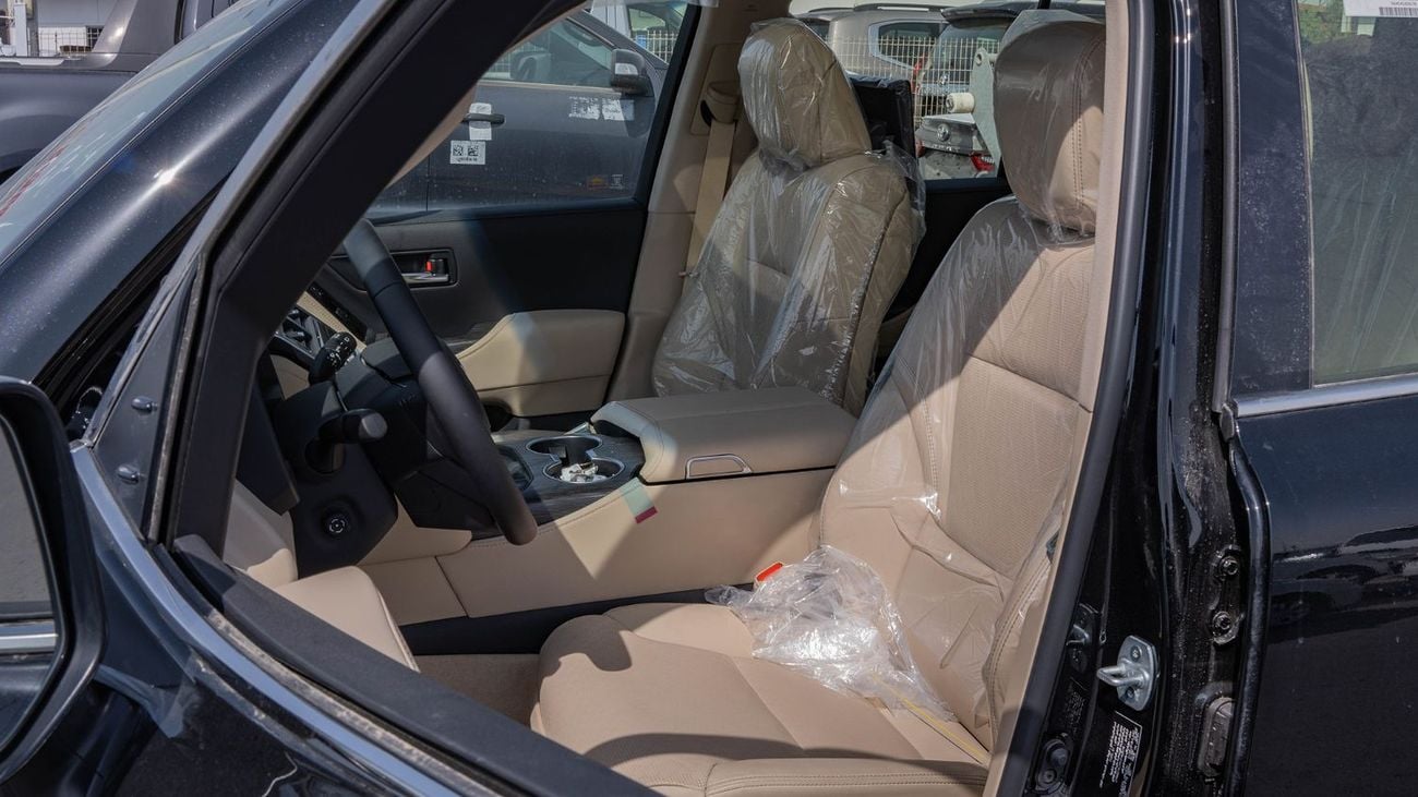تويوتا لاند كروزر 2026 Toyota Land Cruiser 300 VXR 3.5L Twin Turbo AT Petrol (Black-Beige)