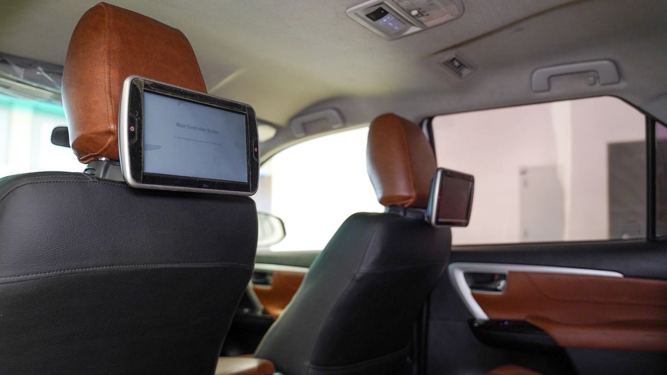 Toyota Fortuner VXR 4.0L (278 HP)