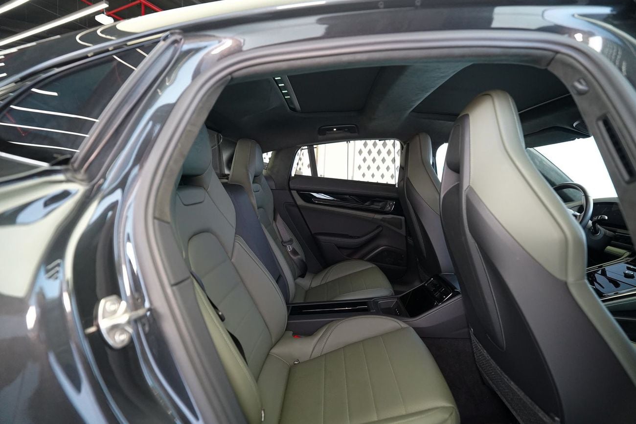 Porsche Panamera 4 3.0L