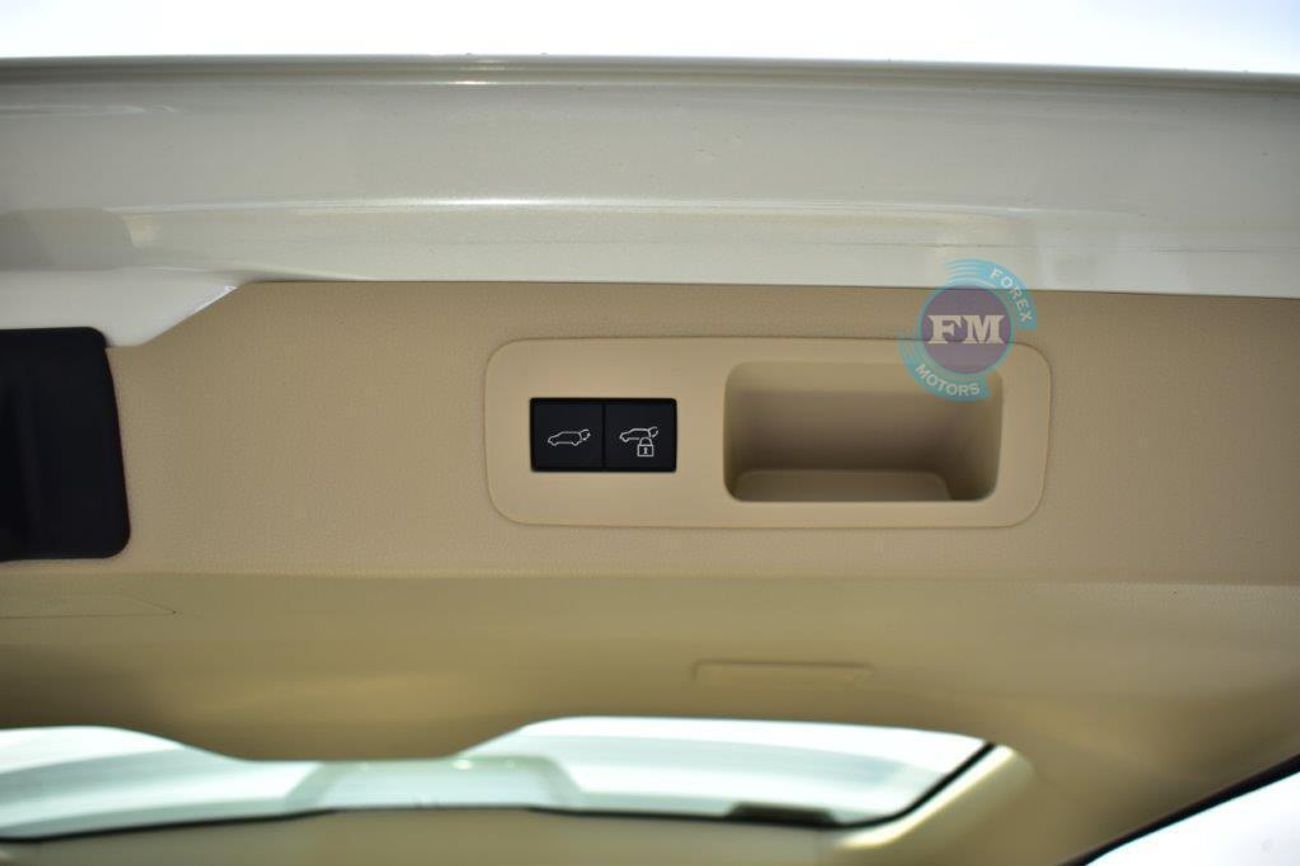 تويوتا لاند كروزر 300 V6 3.5L VX Hybrid 7 Seater Automatic