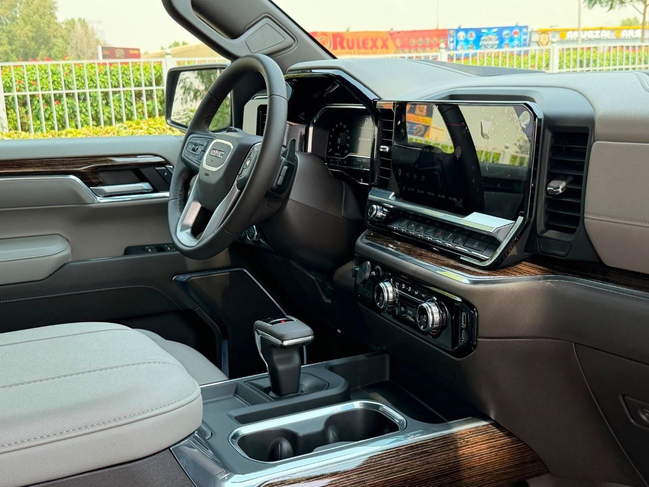 GMC Sierra 1500 CREWCAB SLE