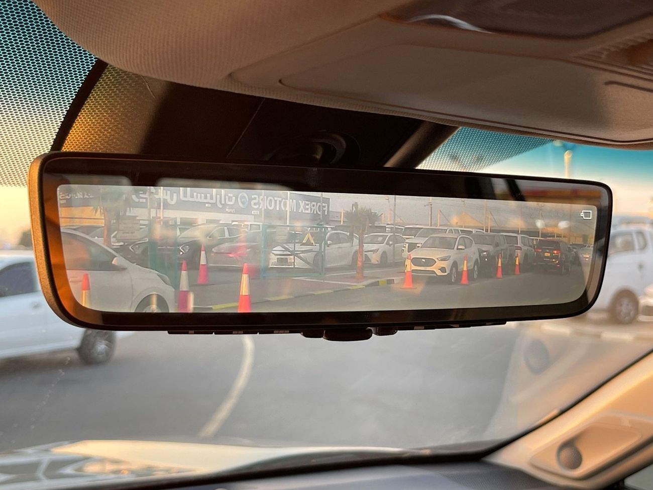 تويوتا راف ٤ XLE 2.5L