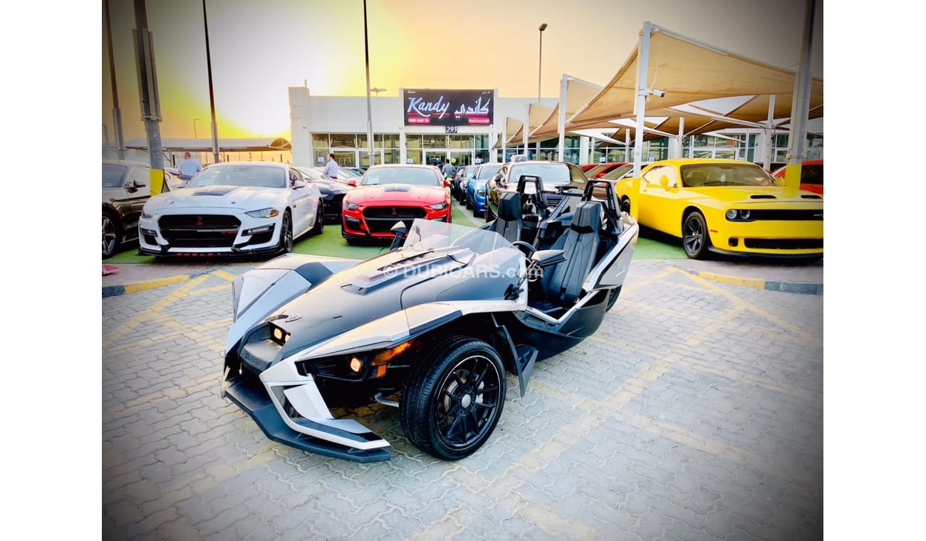 Used Polaris Slingshot Available for sale 2017 for sale in Dubai 534591
