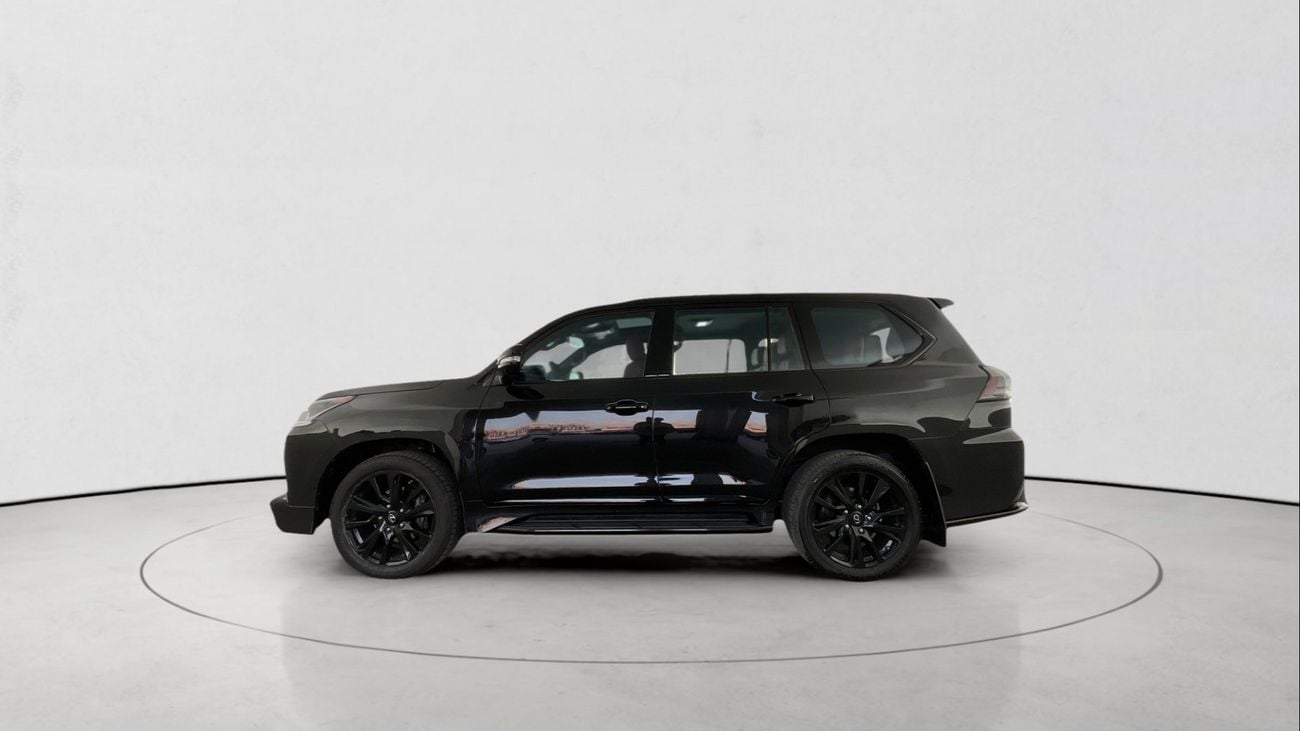 لكزس LX 570 Black Edition | upto AED 20,000 Ramadan Discount | شامل الضمان | 0 ﺪﻔﻋﺓ ﺃﻮﻟﻯ