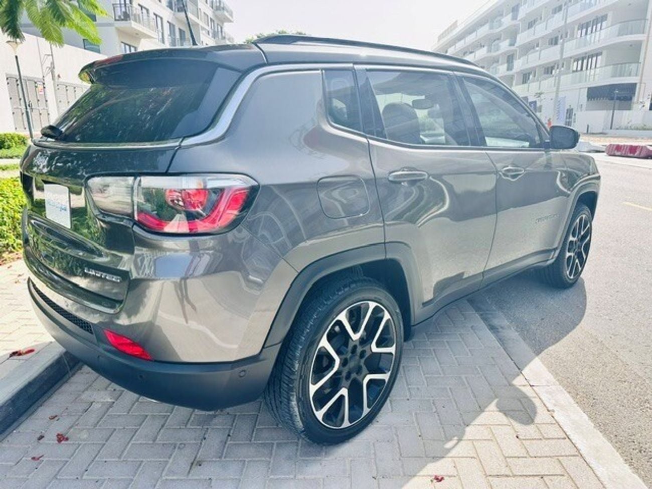 جيب كومباس LIMITED HIGHLINE