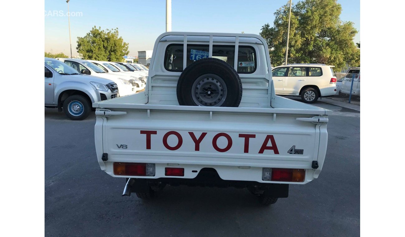 Toyota Land Cruiser Pick Up LC79 V8 TURBO DIESEL