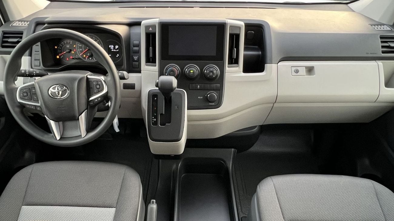 Toyota Hiace The 2026 TOYOTA HIACE High Roof 13 Seater