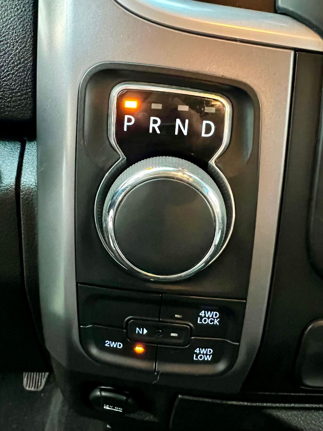 دودج رام فان Ram classic V8 5.7 warranty one year bank financie available