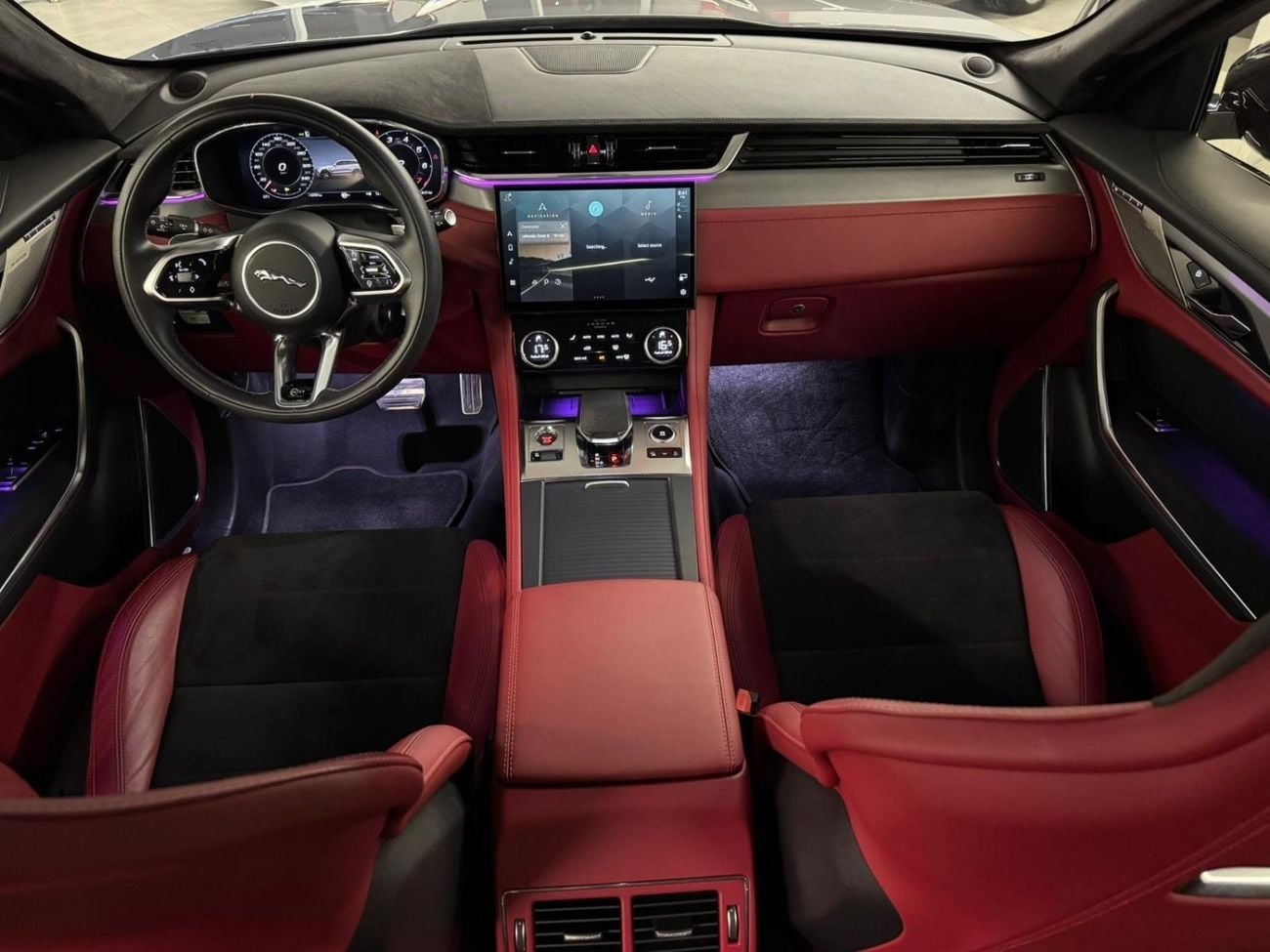 Jaguar F-PACE SVR 5.0L