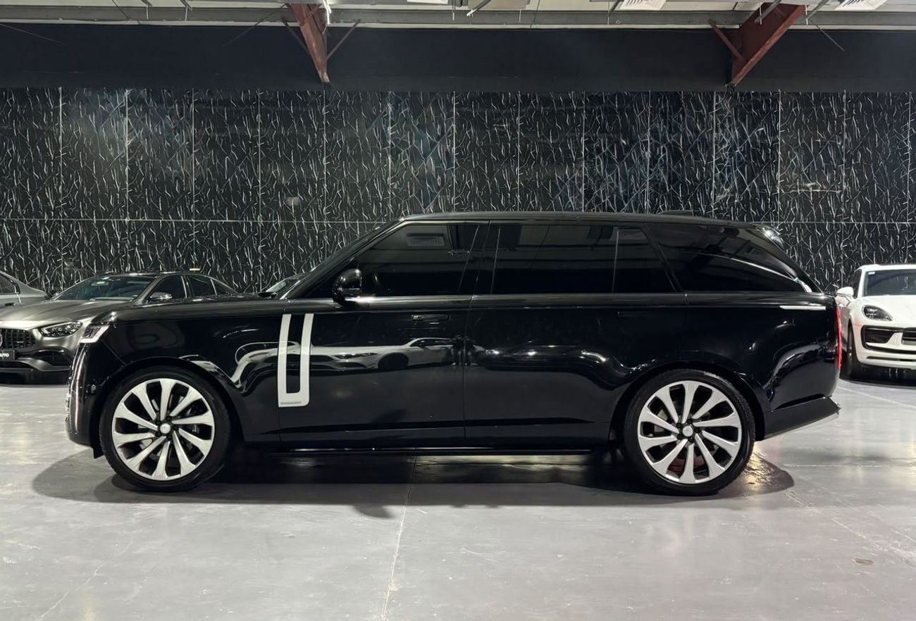 Land Rover Range Rover AUTOBIOGRAPHY LWB P530 TWIN TURBO |LWB | FLAGSHIP LUXURY |GCC | AL TAYER  WARRANTY  & SERVICE2029