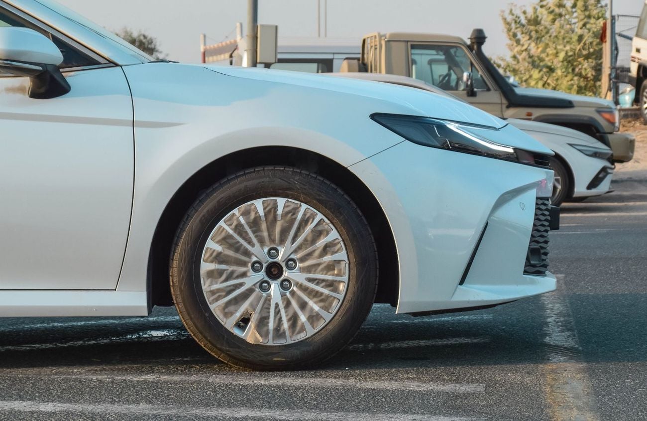 تويوتا كامري GLE 2.5L FWD PETROL SEDAN 2026