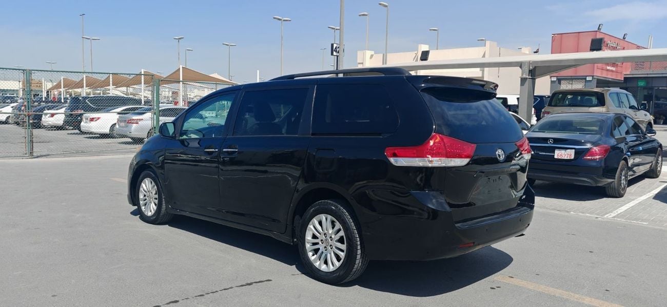 Toyota Sienna Toyota Sienna Model 2014