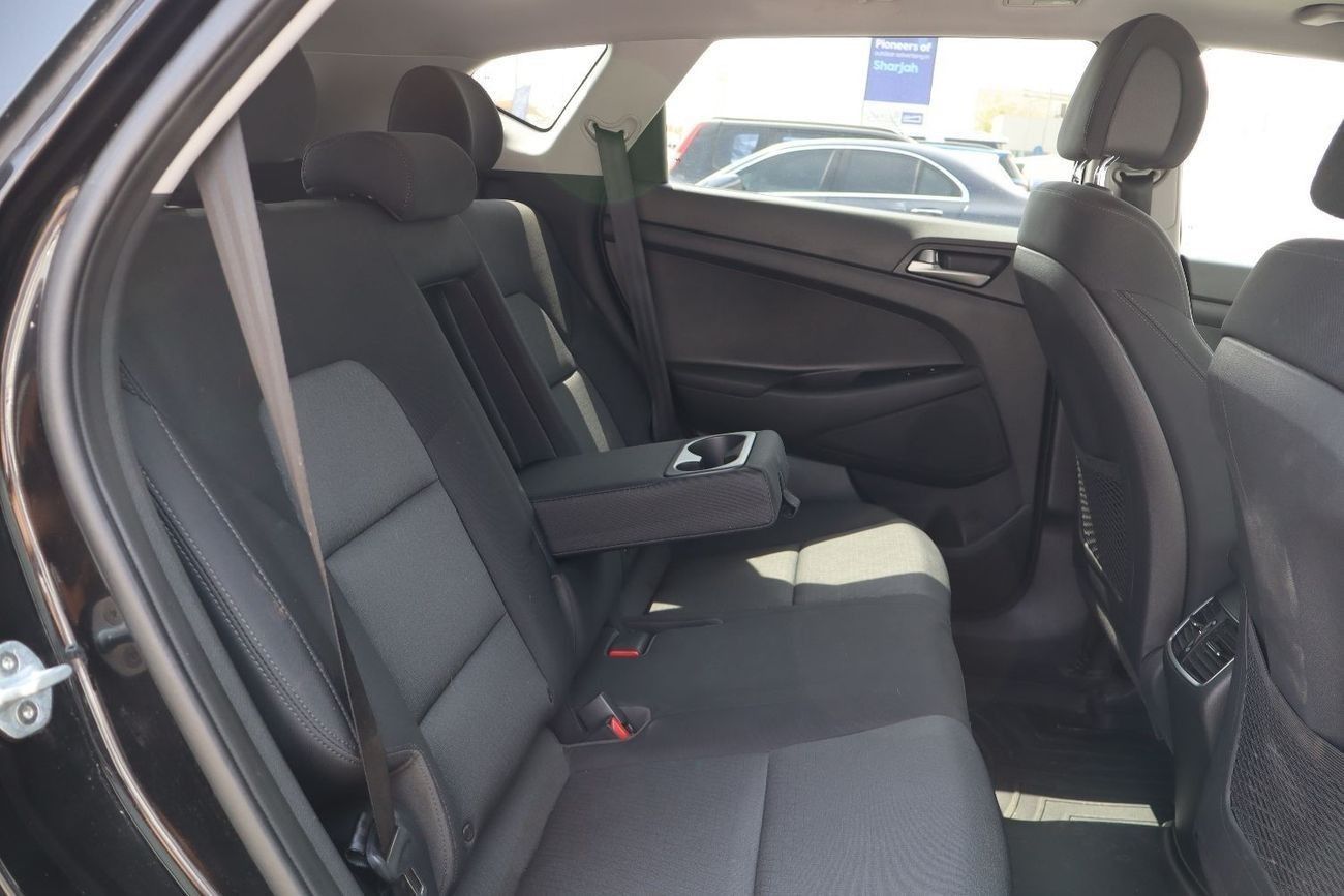 هيونداي توسون Basic Panorama 1.6L