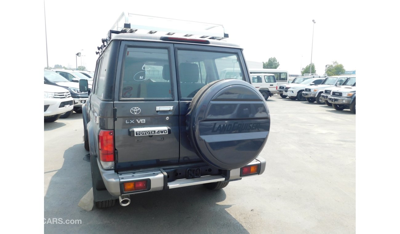 Toyota Land Cruiser Hard Top 76 HARDTOP LX SPECIAL V8 4.5L DIESEL M/T WAGON(Only On Sahara Motors)