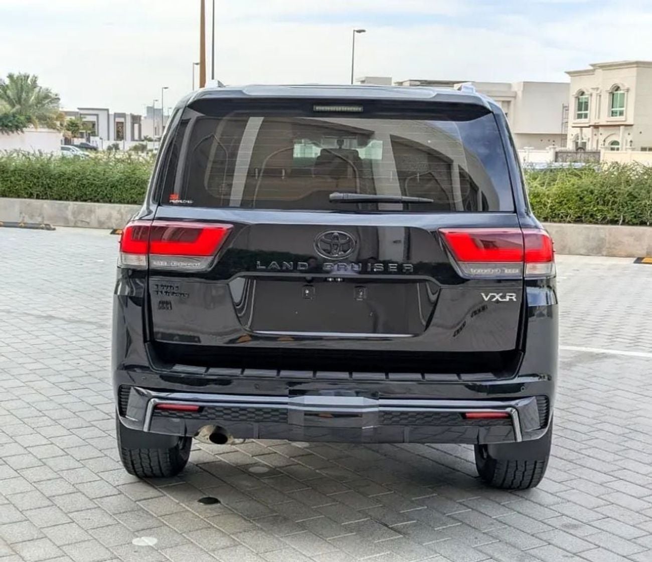 تويوتا لاند كروزر Toyota landcruise GXR 2022MODEL 4.0L v6 petrol Engine 299HP colour Black push start Transmission Aut