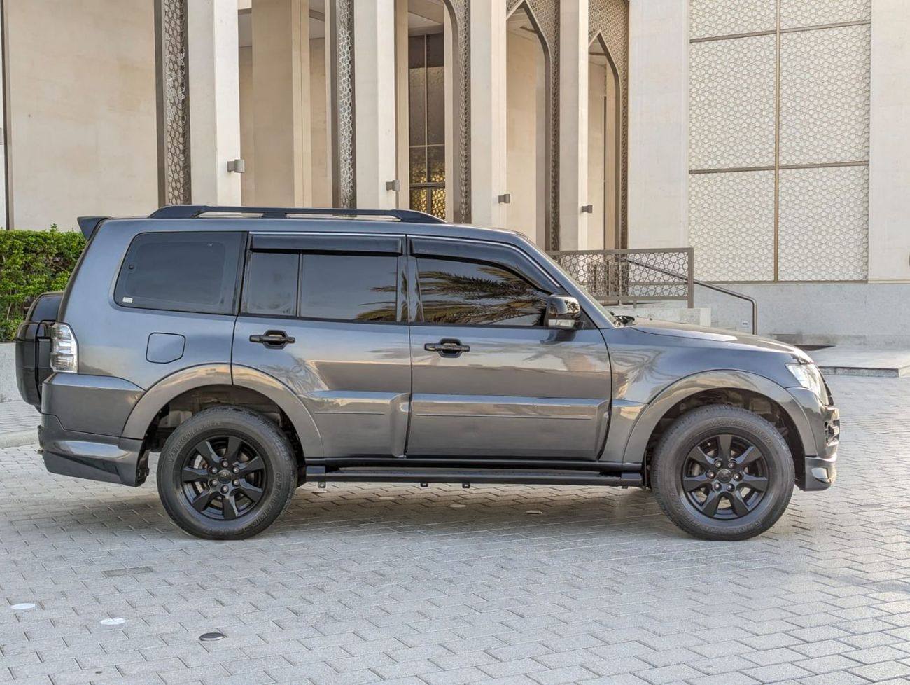 Mitsubishi Pajero Mitsubishi Pajero 2017 grey LHD Petro engine