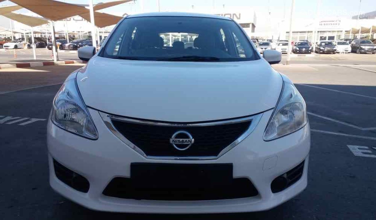 Nissan Tiida G CC accident free