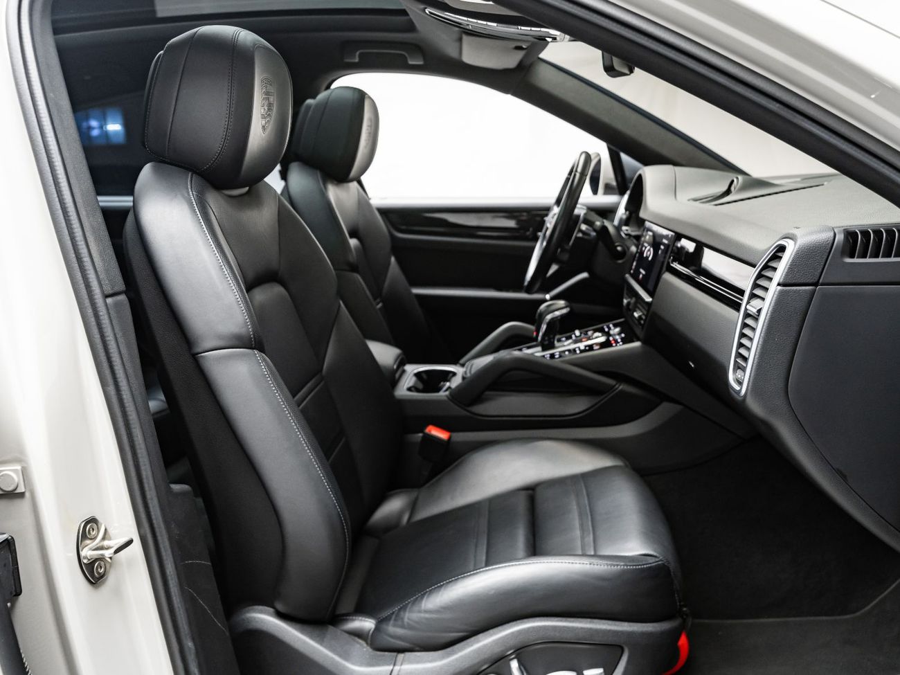 Porsche Cayenne Std 3.0L (340 HP) 2021 Porsche Cayenne Coupe, 1 Year Fully Comprehensive Warranty, Low KMs, GCC