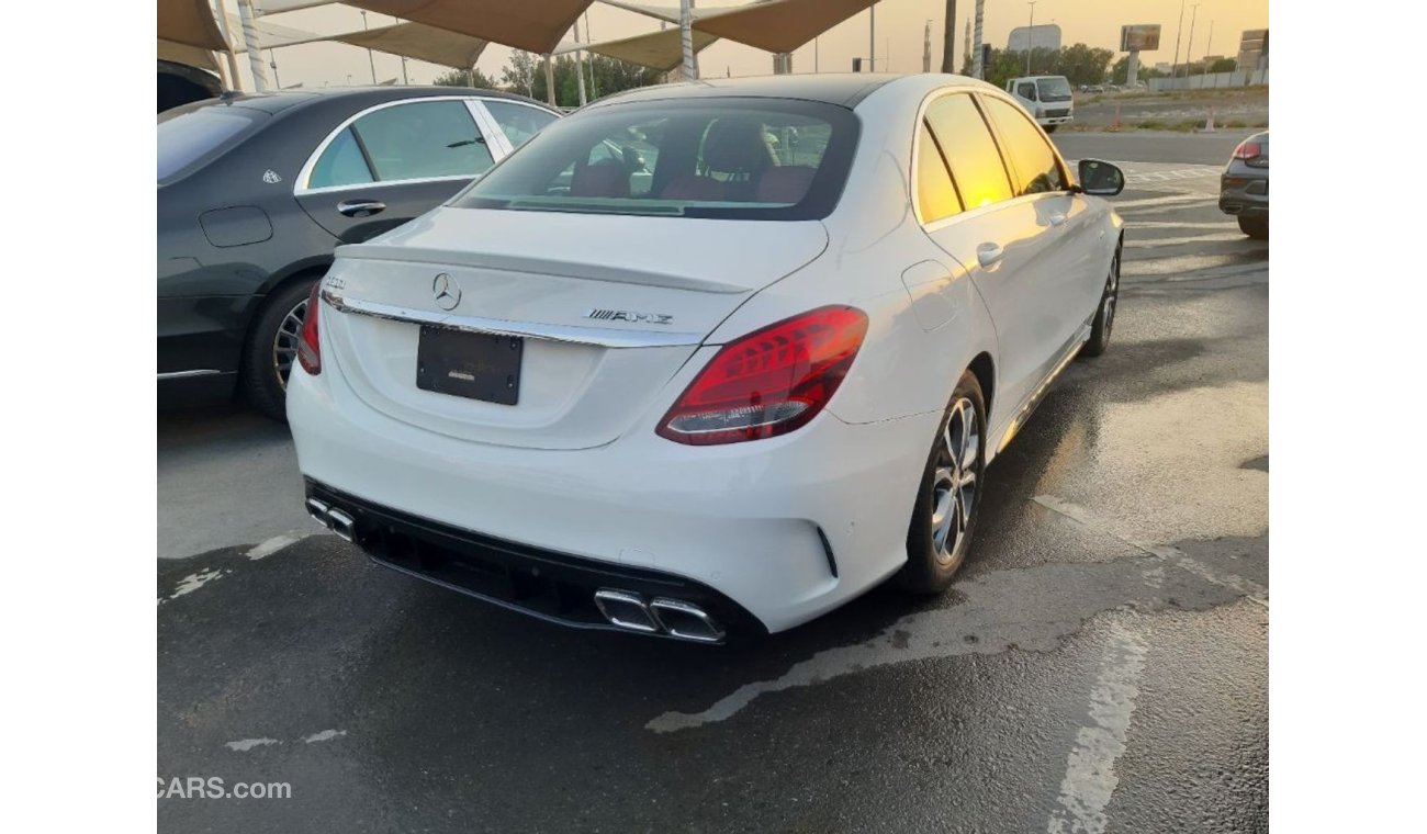 Mercedes-Benz C 300 الامارات الشارقة سوق الحراج