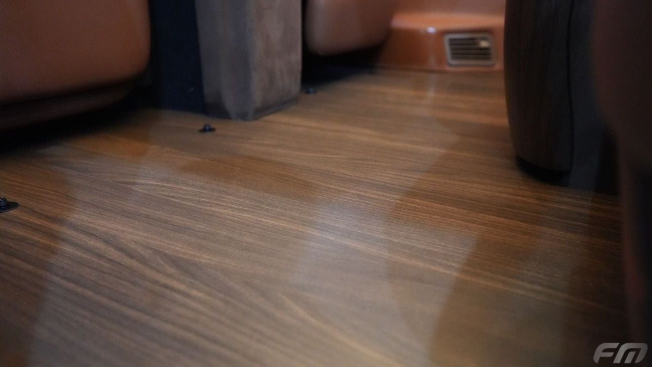 مرسيدس بنز V 300 MERCEDES-BENZ V300 VIP BUSINESS VAN 2025 - BRAND NEW!!!