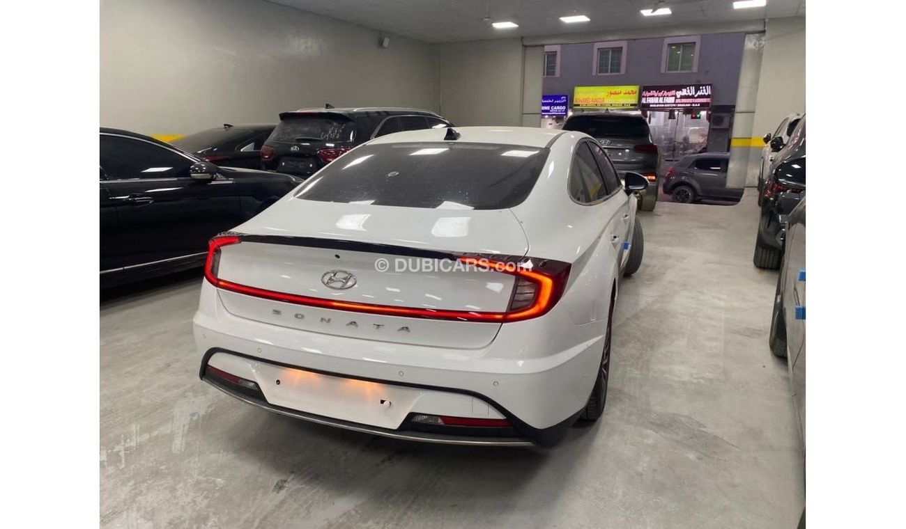 Hyundai Sonata hybrid