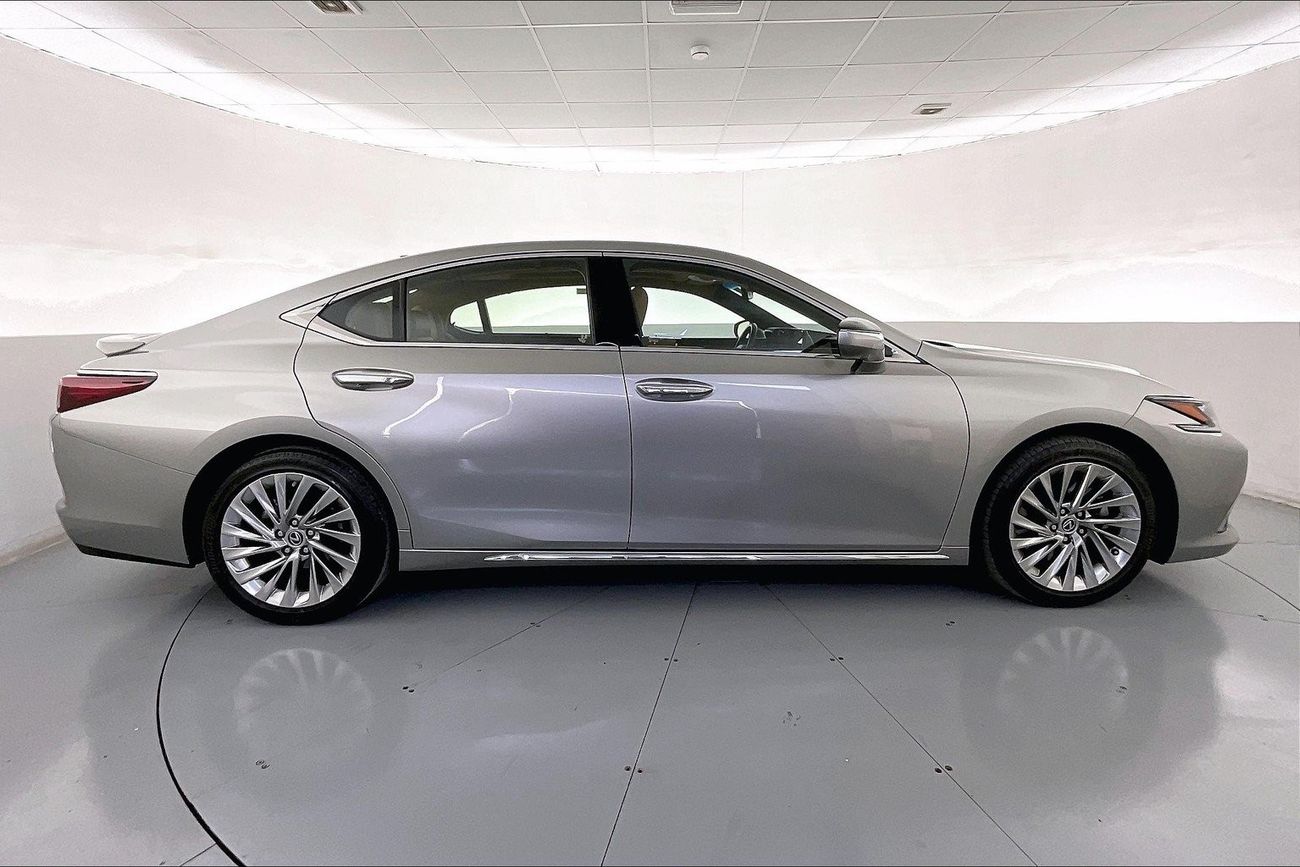 Nissan Sunny SV | 1 year free warranty | 0 Down Payment