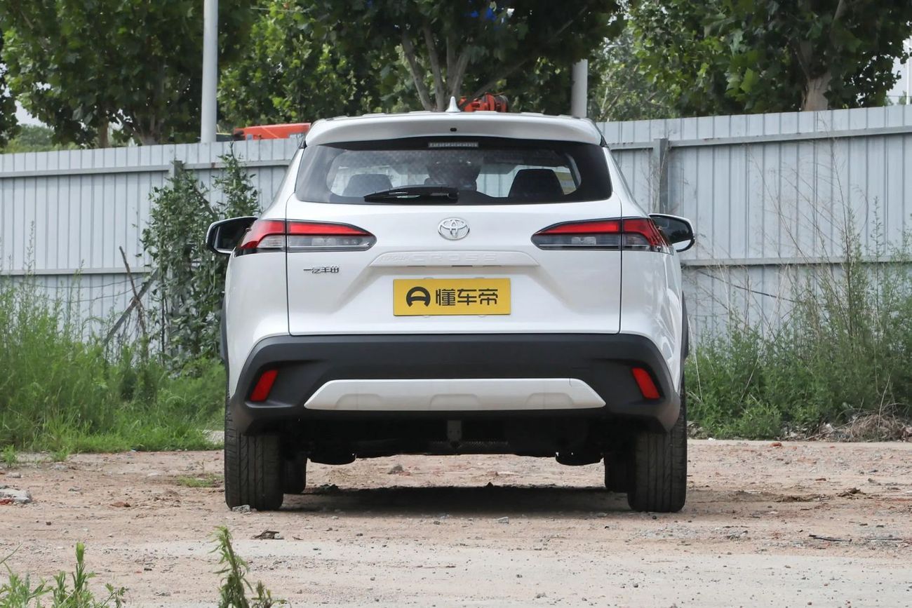 Toyota Corolla Spacio 2.0L CVT Luxury Edition