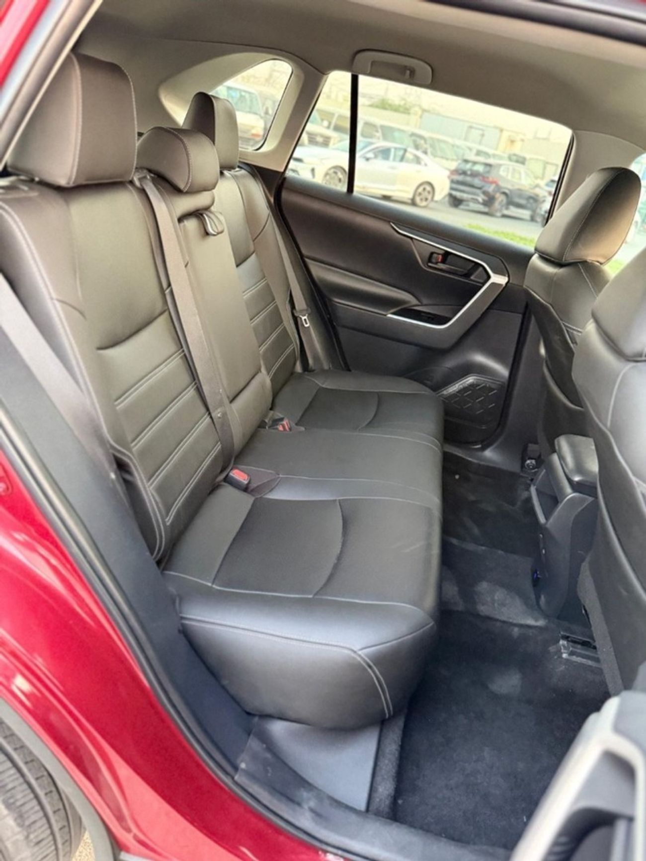 تويوتا راف ٤ 2021 leather seats, rims, rear camera