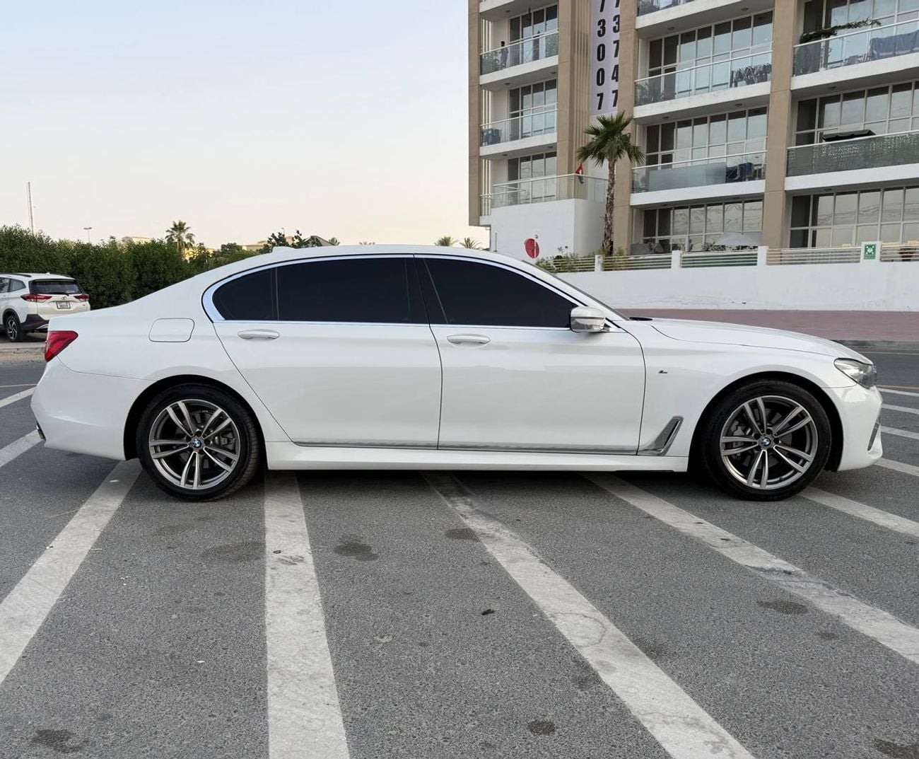 BMW 730Li LUXURY