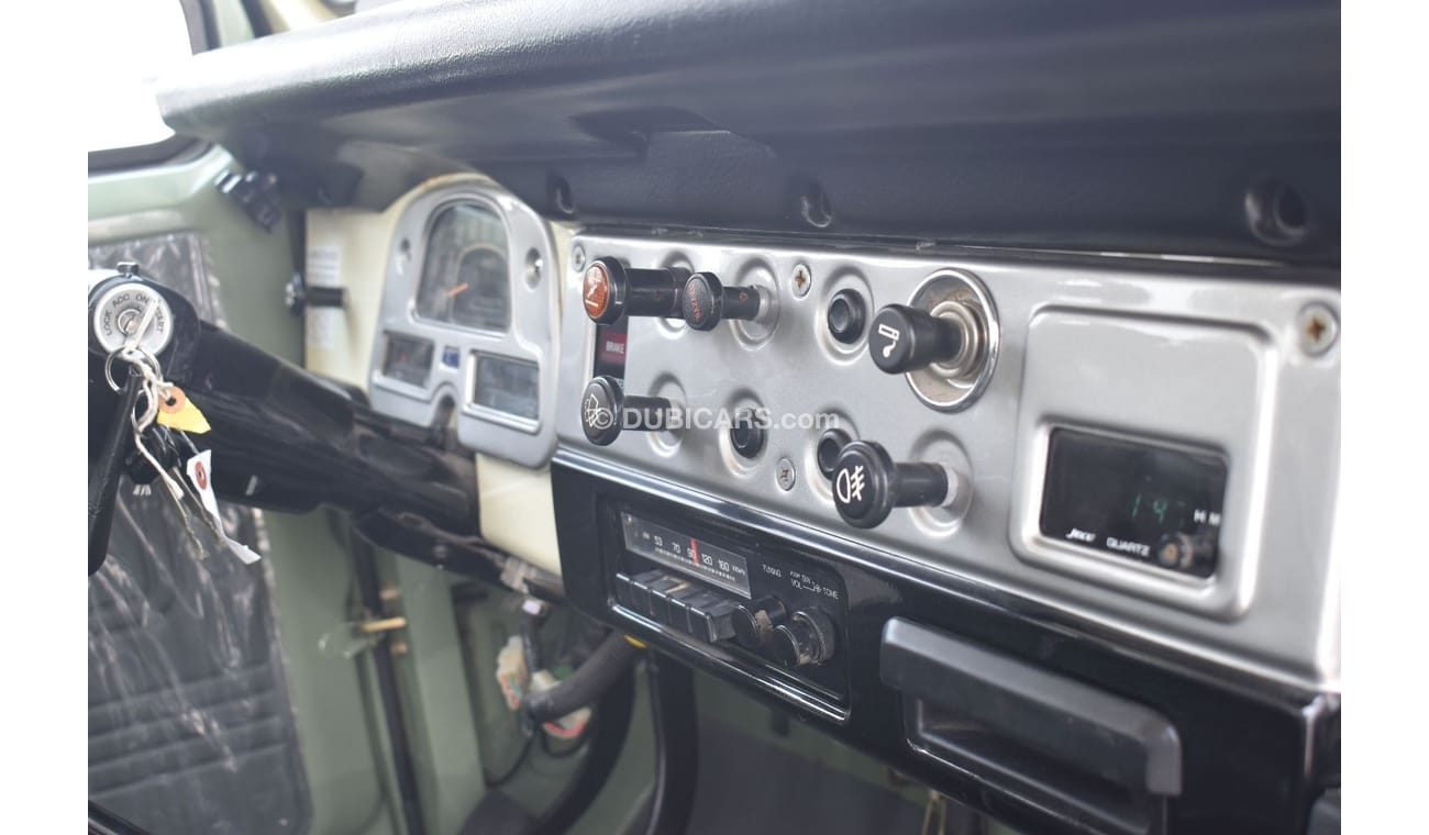 Toyota Land Cruiser Pick Up 1984 MODEL: USED TOYOTA LAND CRUISER PICKUP 4.0 M/T