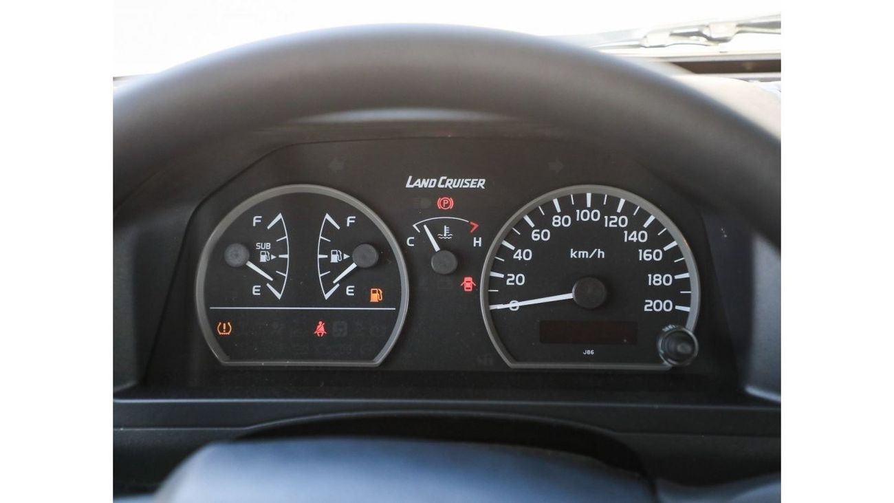 Toyota Land Cruiser 70 LC78 T/DSL- E./4WD/Manual. For Export