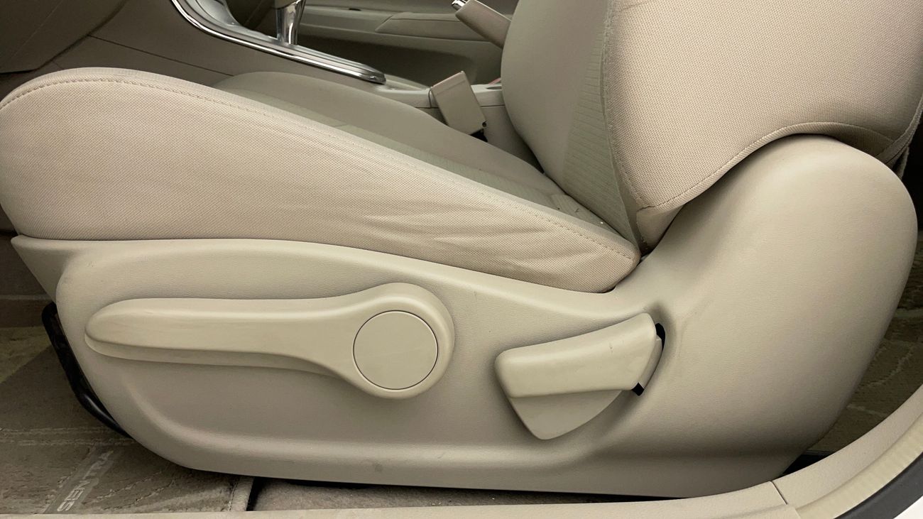 نيسان سنترا S 1.8 | بدون دفعة مقدمة | اختبار القيادة في المنزل